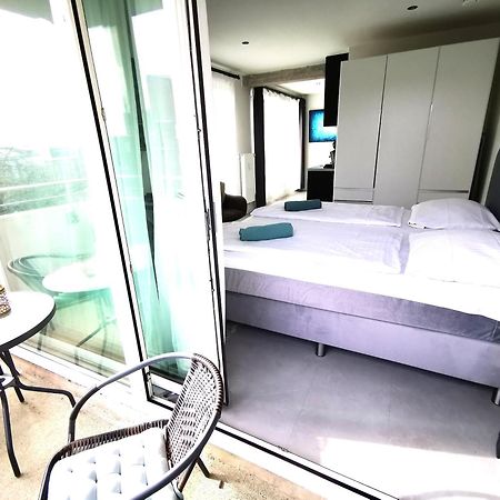Hh 03 By Rockchair - Superhost Status - Modernes Apartment Mit Sonnigem Balkon & Premium Boxspringbetten In Winterhude - Hamburg Top Geheimtipp Exterior photo