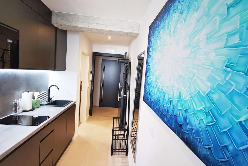 Hh 03 By Rockchair - Superhost Status - Modernes Apartment Mit Sonnigem Balkon & Premium Boxspringbetten In Winterhude - Hamburg Top Geheimtipp Exterior photo