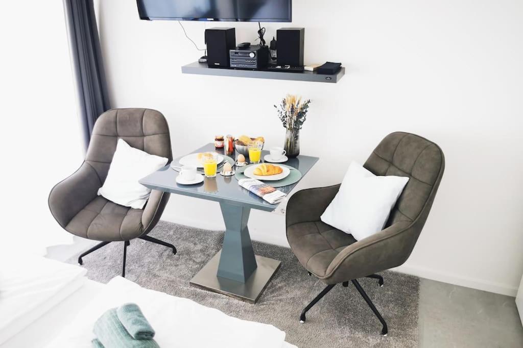 Hh 03 By Rockchair - Superhost Status - Modernes Apartment Mit Sonnigem Balkon & Premium Boxspringbetten In Winterhude - Hamburg Top Geheimtipp Exterior photo
